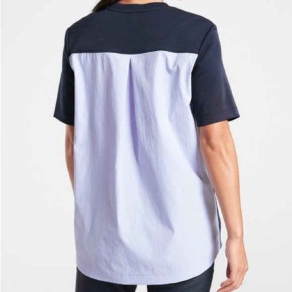 Athleta Size XL Navy Blue & Light Blue Gallery Tee Shirt, Gently Used Condition - Picture 4 of 15